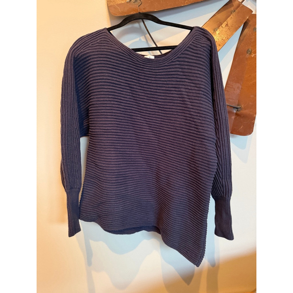 Cabi Navy Utopia Asymmetrical Sweater Size Medium EUC - Picture 2 of 5